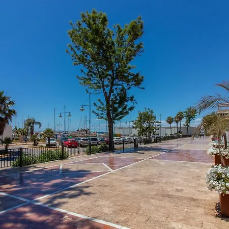 Puerto Ciro Bed and breakfast Marbella